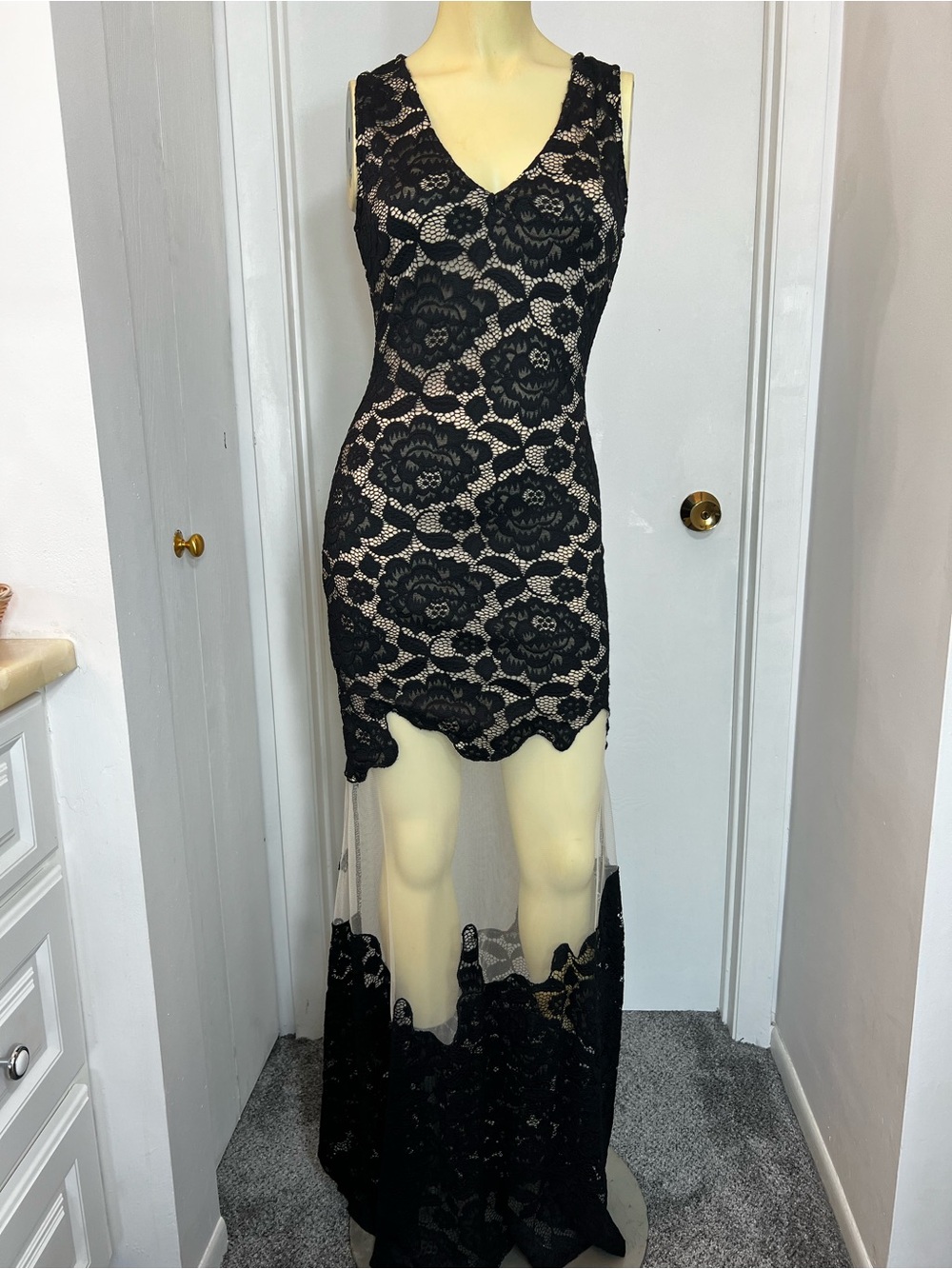 a'gaci Black Lace Overlay High-Low V-Neck Dress